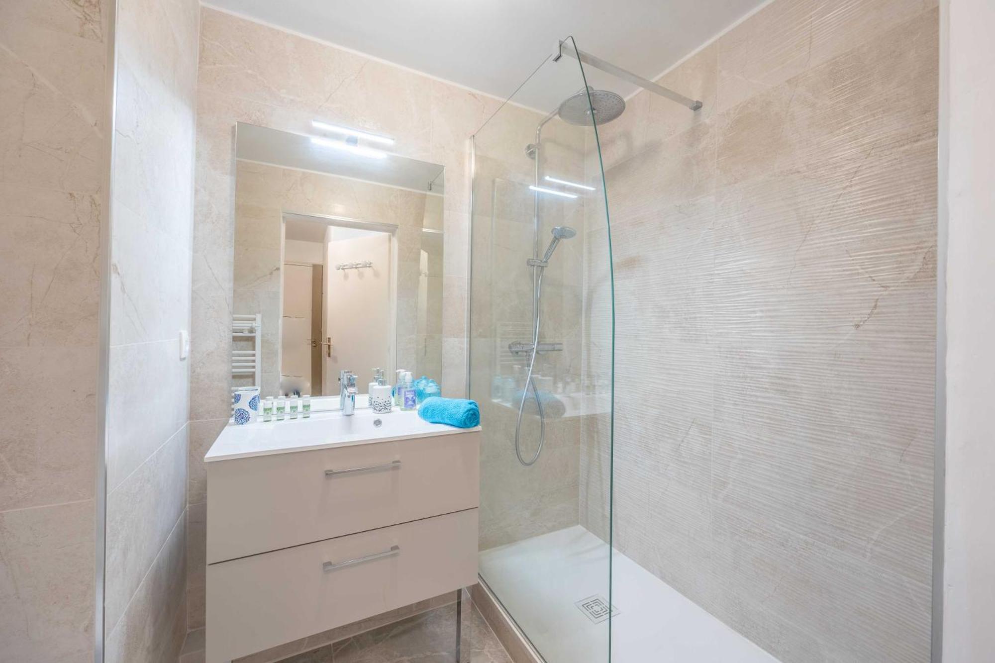Apartment With Parking And Balcony Near The Beach Deauville Exterior photo